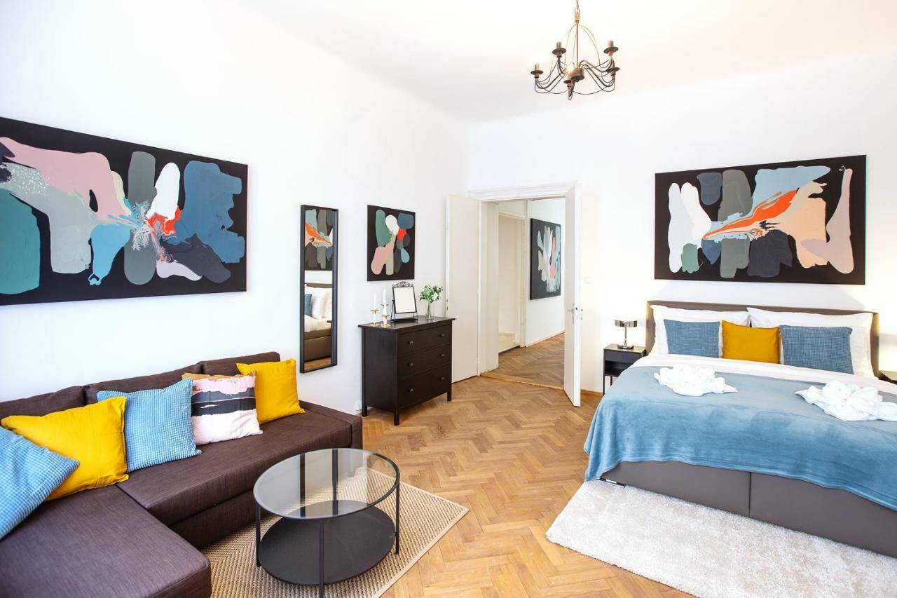 5Br 2Bath Family Apt 5Mins To Wenceslas Square Prag Eksteriør billede