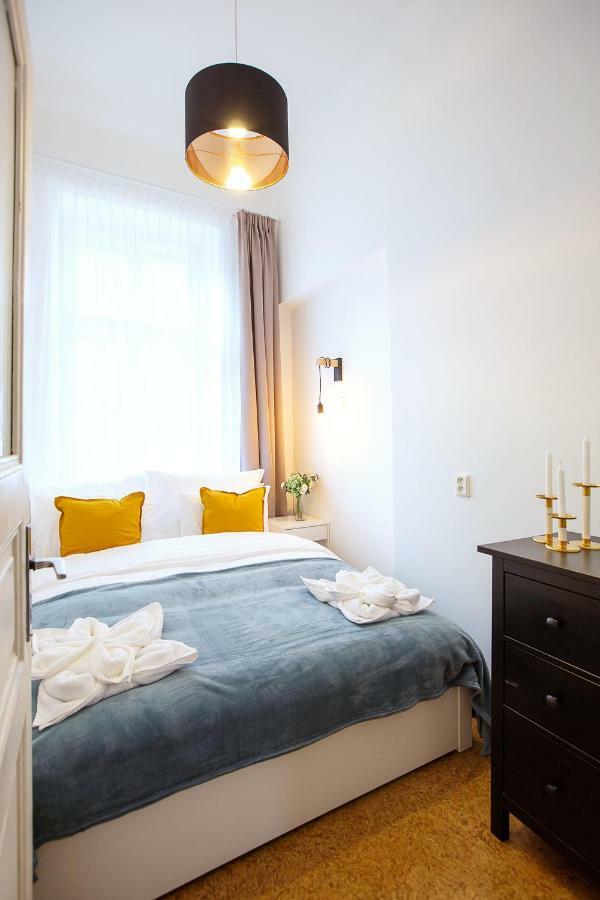 5Br 2Bath Family Apt 5Mins To Wenceslas Square Prag Eksteriør billede