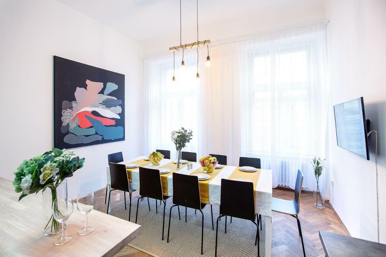 5Br 2Bath Family Apt 5Mins To Wenceslas Square Prag Eksteriør billede